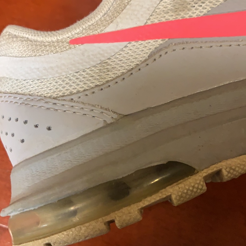 ๐Nikes ๐ - Picture 7 of 7